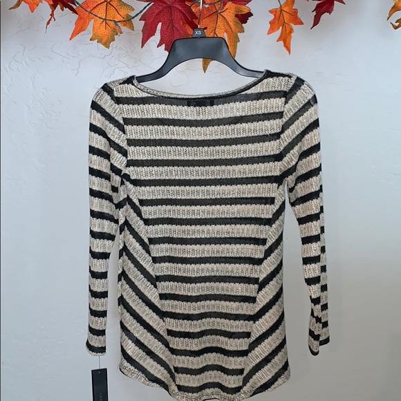 🖤AB Studio Sweater - Picture 2 of 3